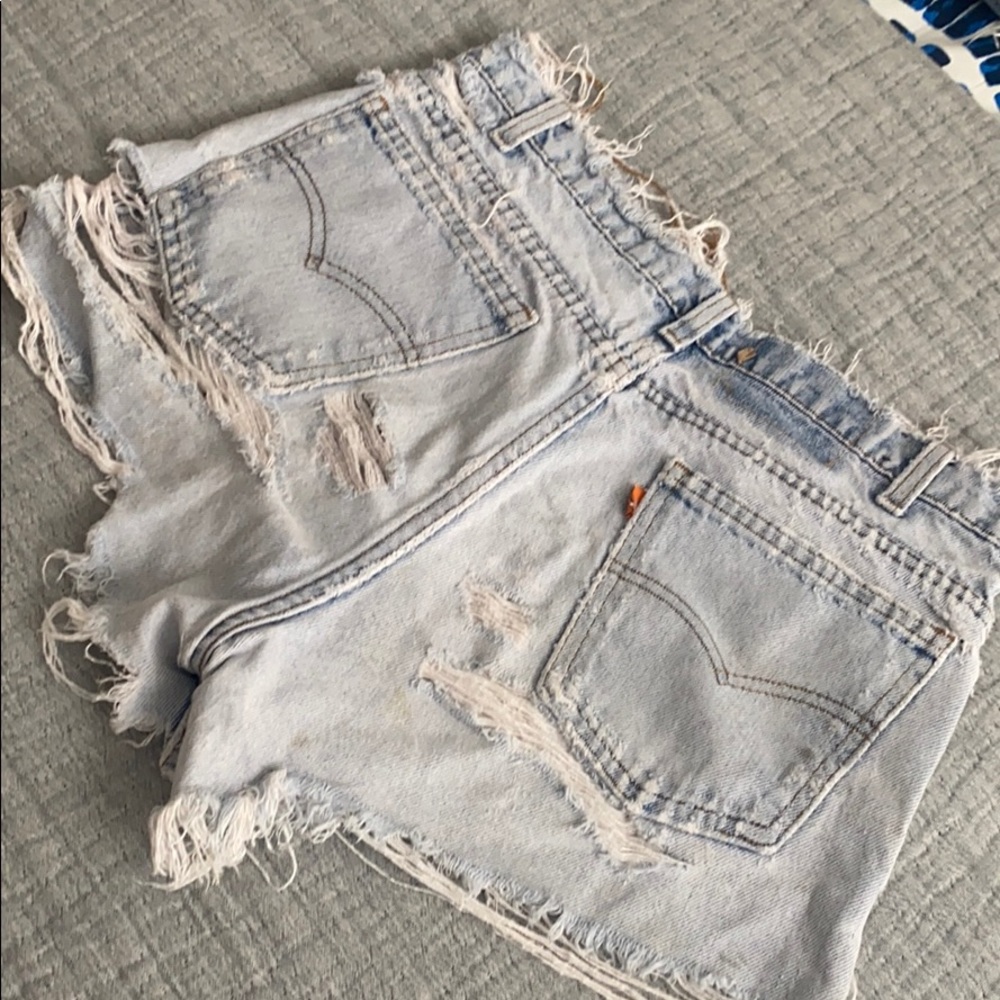 COPY - RARE VINTAGE DISTRESSED LEVIS JEAN SHORTS